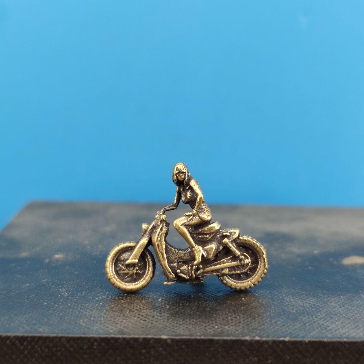 Vintage Collectible And Vintage Dolls - ​​2.4cm Brass Vintage Scooter Doll -