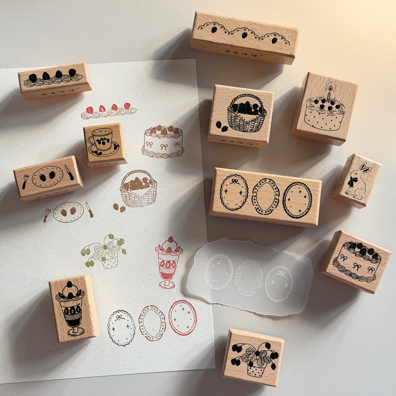 Vintage Rabbit Strawberry Lace - Vintage Collectible Stamps 评论和价格