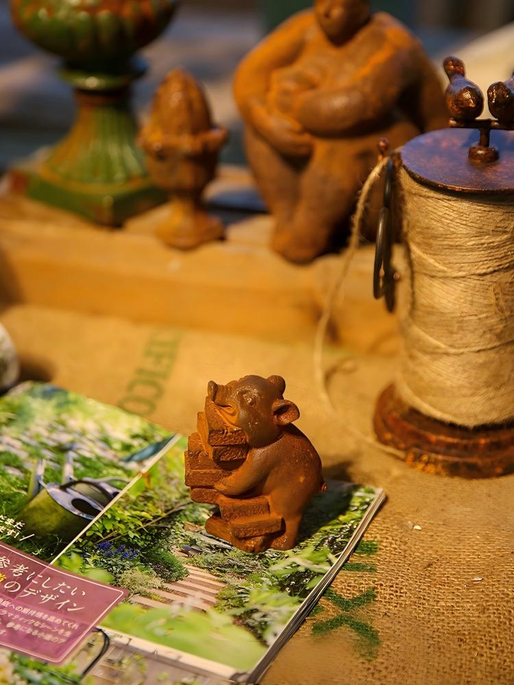Rustic Cast Iron Pig Statue Ca - Vintage Collectible Ornaments 评论和价格