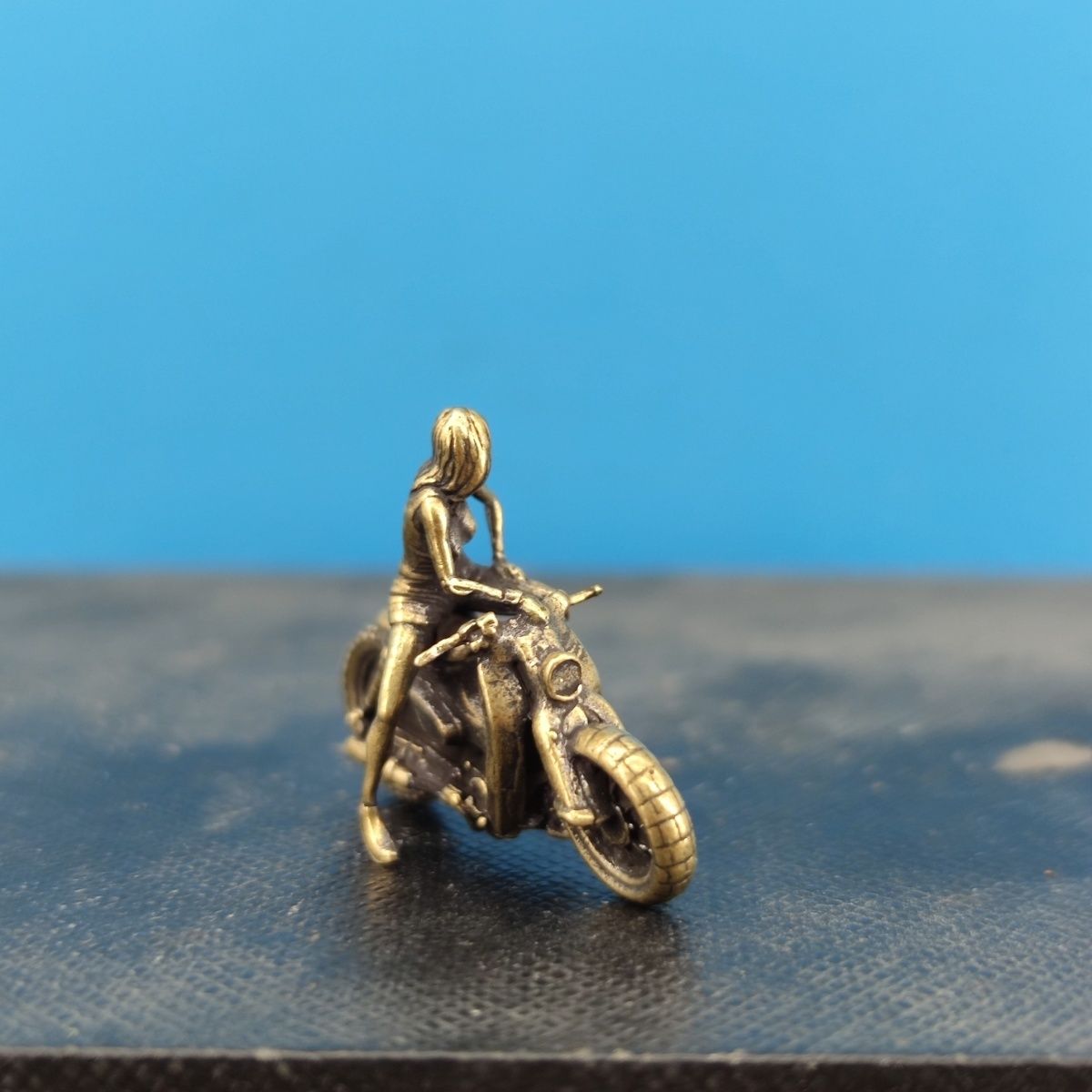 ​​2.4cm Brass Vintage Scooter  - Vintage Collectible And Vintage Dolls 评论和价格