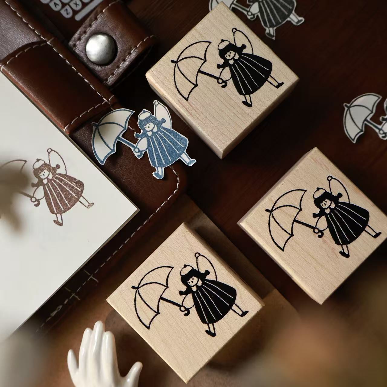 YiEr Studio Vintage Lovely Cak - Vintage Collectible Stamps 评论和价格